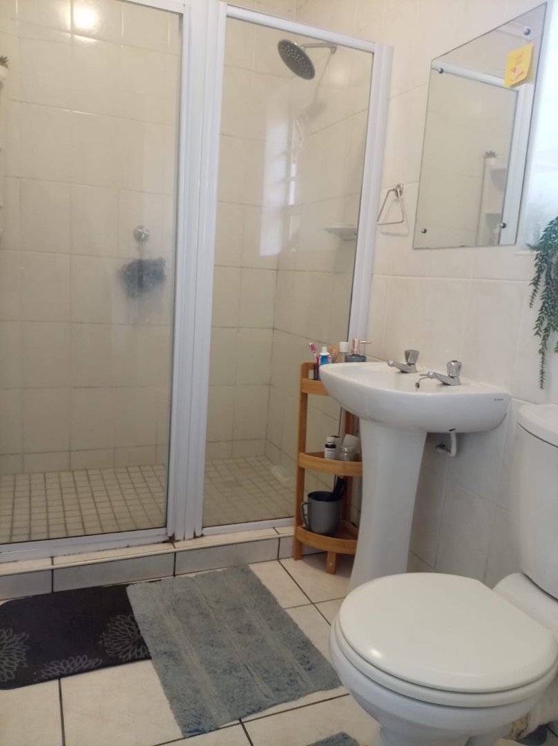 2 Bedroom Property for Sale in Cambridge Eastern Cape